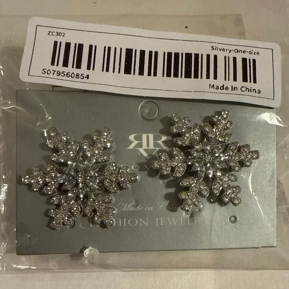 NWT Large Silvery Snowflake Stud Earrings